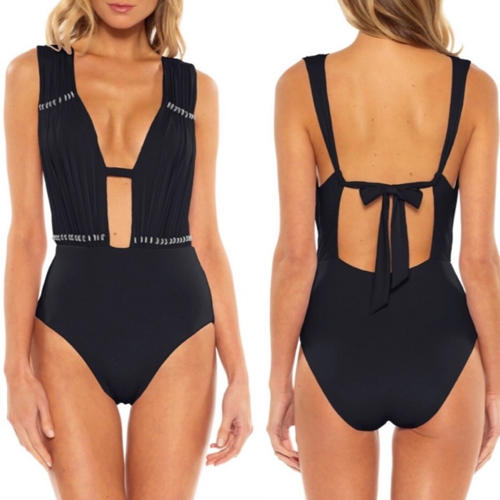 BECCA Reconnect Plunge One Piece Swimsuit Black M